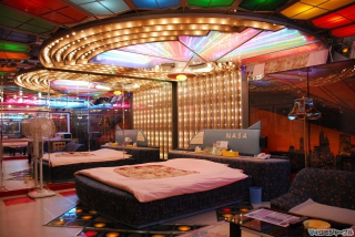 Illustration for article titled Inside Japan's Pleasure Hotels